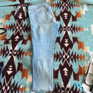 Gap Skinny Light Denim Distressed Jean Size 33